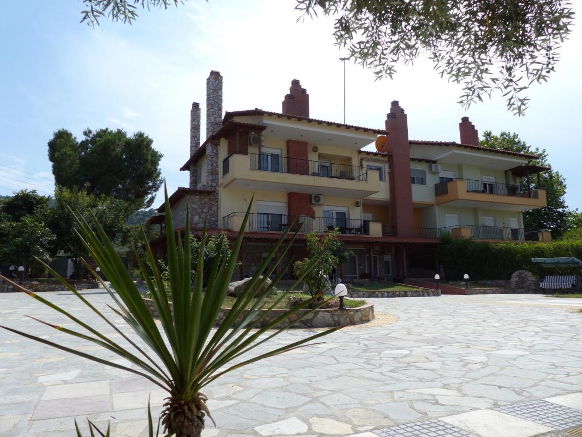 וורוורו Makis Nest Apart-Hotel מראה חיצוני תמונה