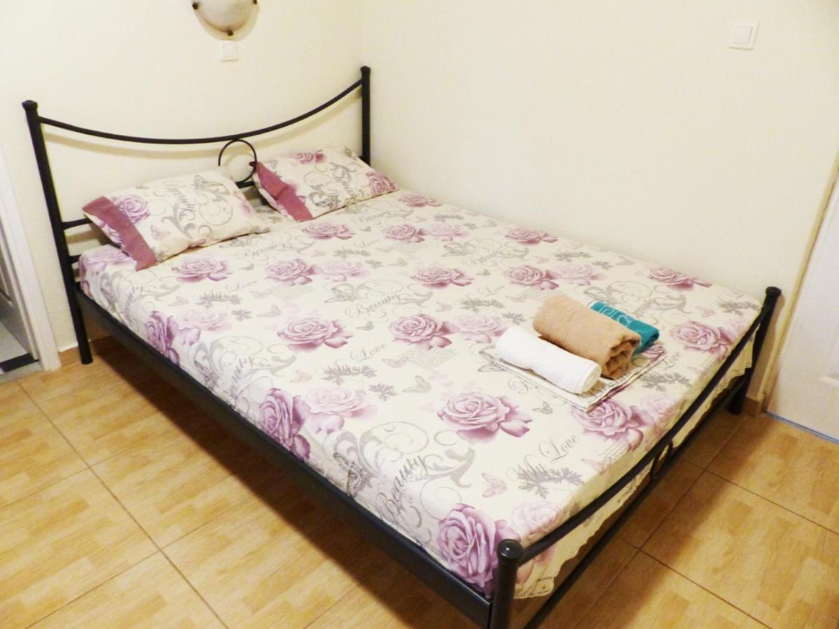 וורוורו Makis Nest Apart-Hotel מראה חיצוני תמונה