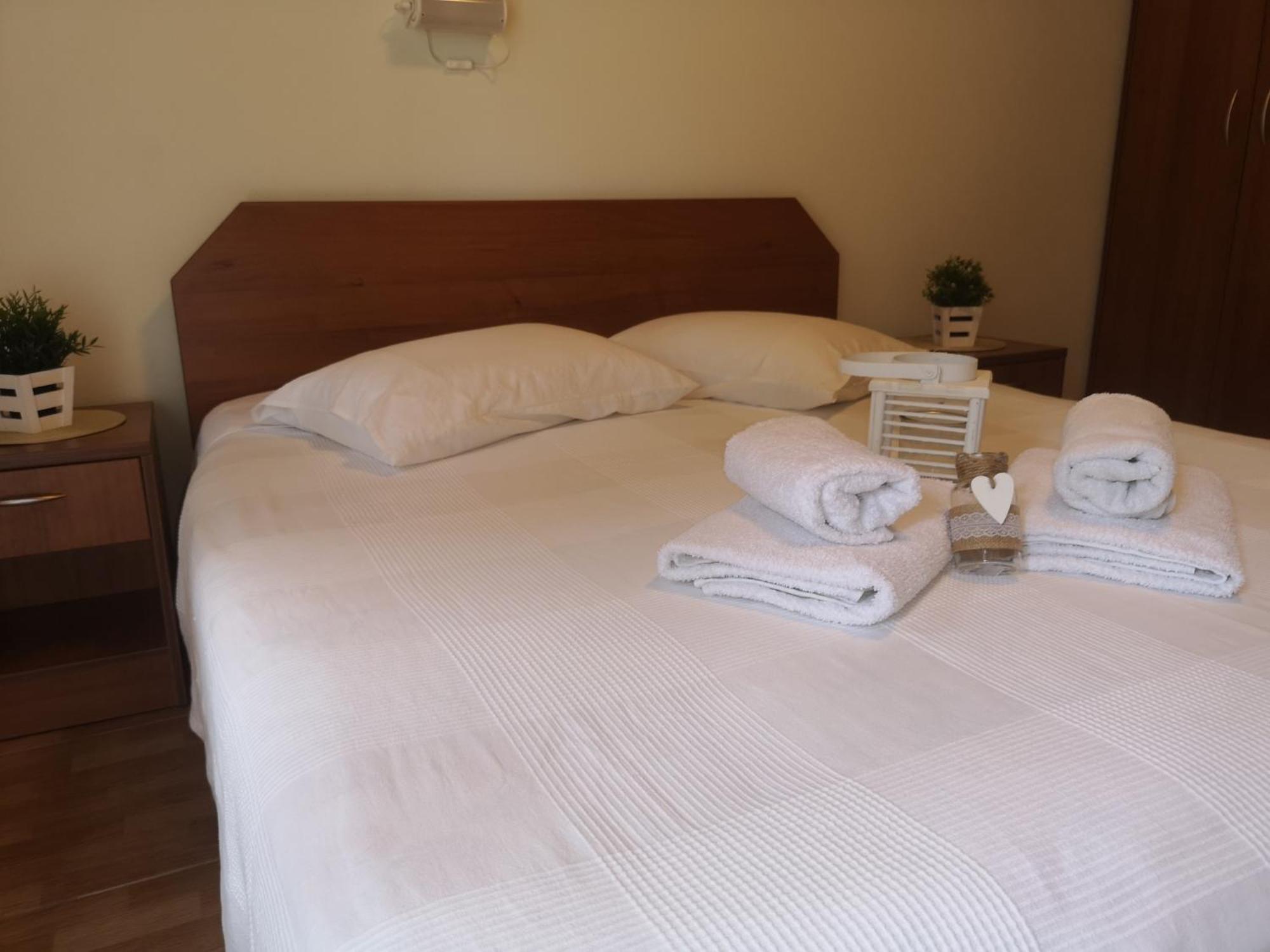 וורוורו Makis Nest Apart-Hotel מראה חיצוני תמונה